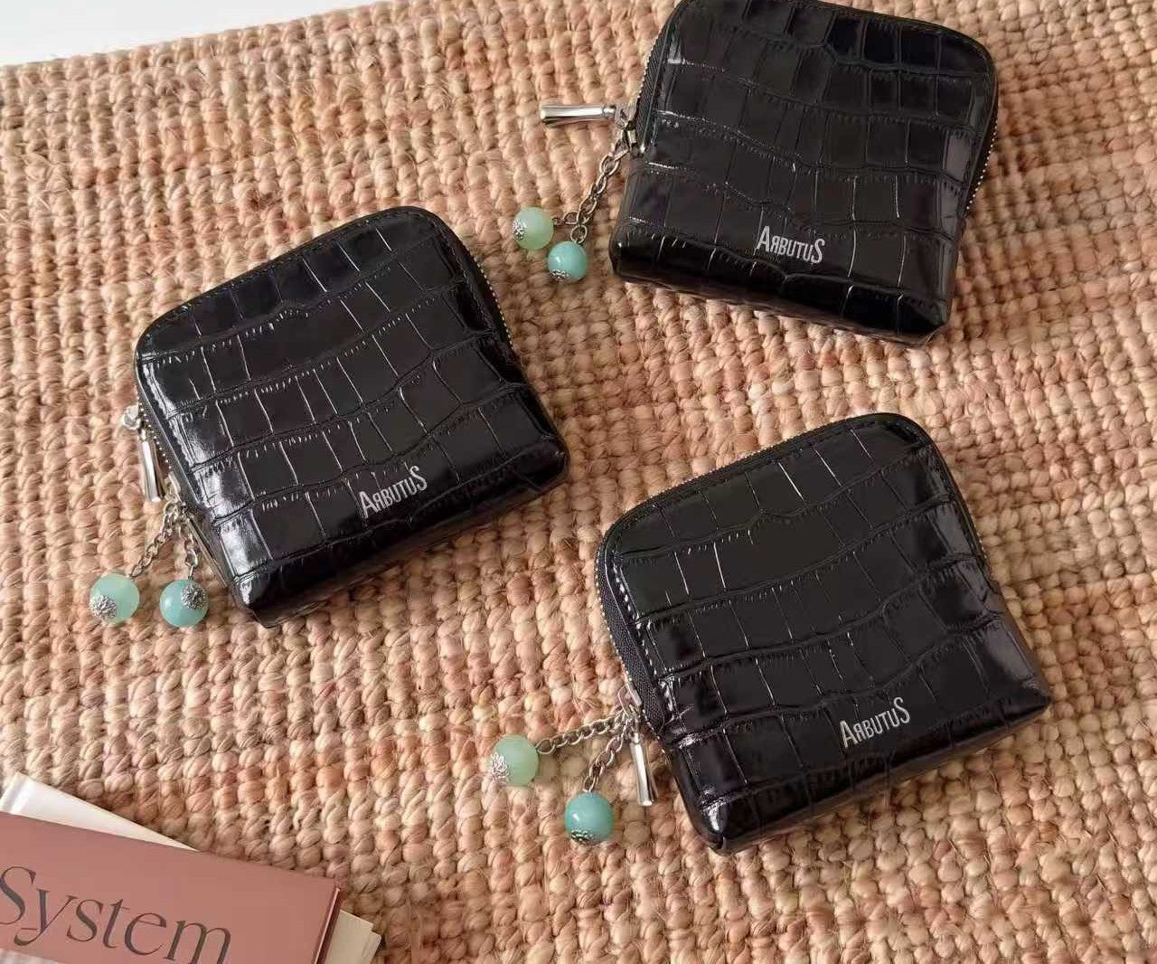 Poro Croc-Embossed Wallet